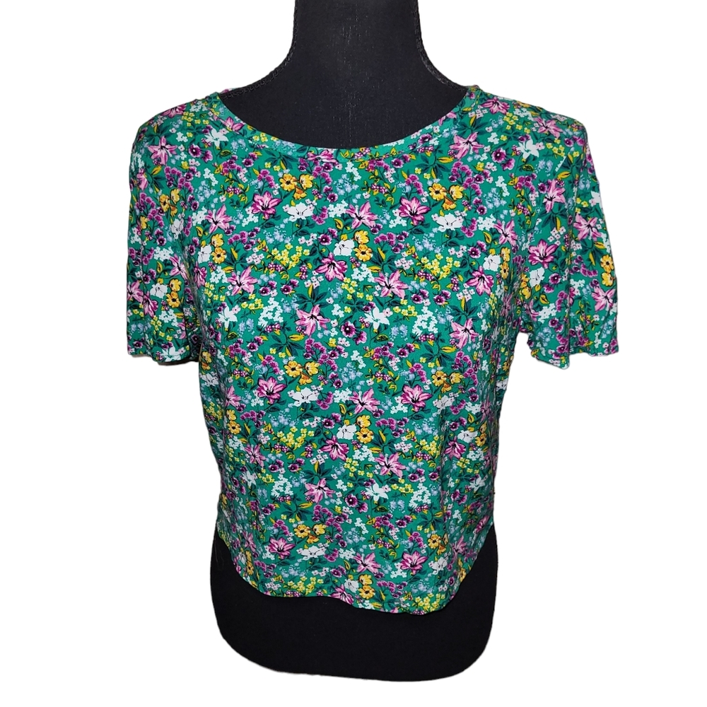 H & M Divided Floral Top Green sz 2
